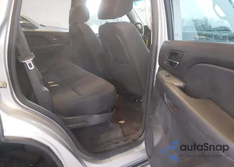 2013 Chevrolet Tahoe Ls z USA, uszkodzony, nr VIN 1GNSKAE05DR119849